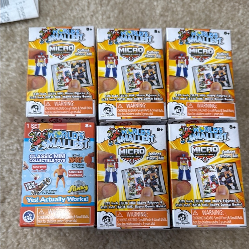 World's Smallest Micro Figures Set